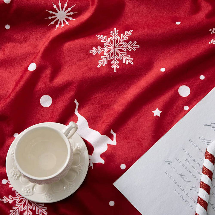 Christmas Flannel Fleece Throw Blanket - Snow Reindeer Red